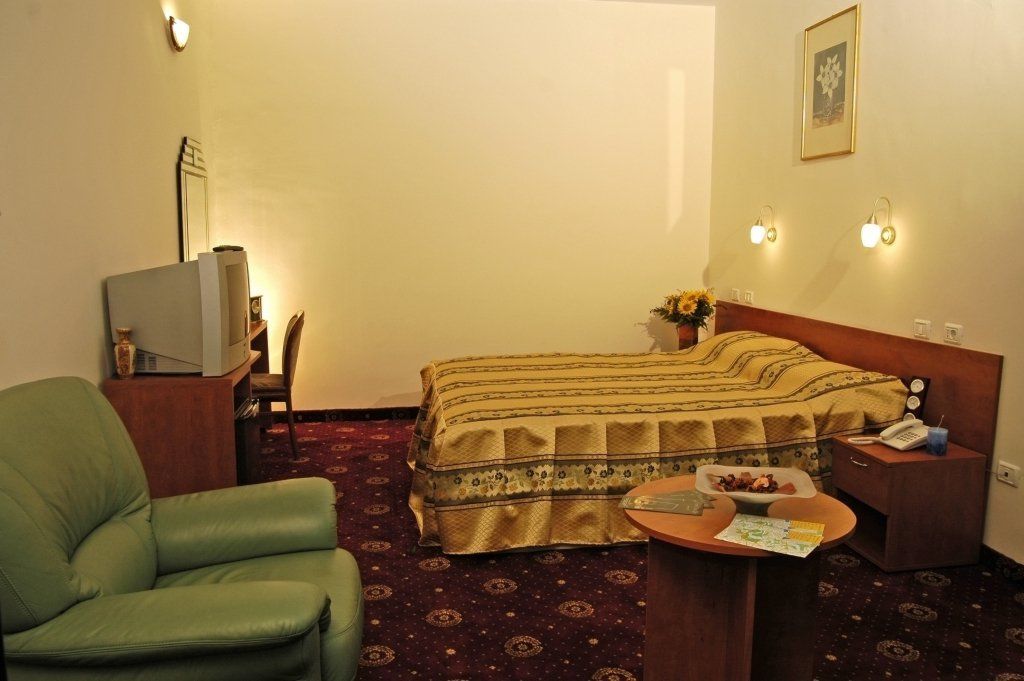 Hotel Bristol Bukarest Zimmer foto